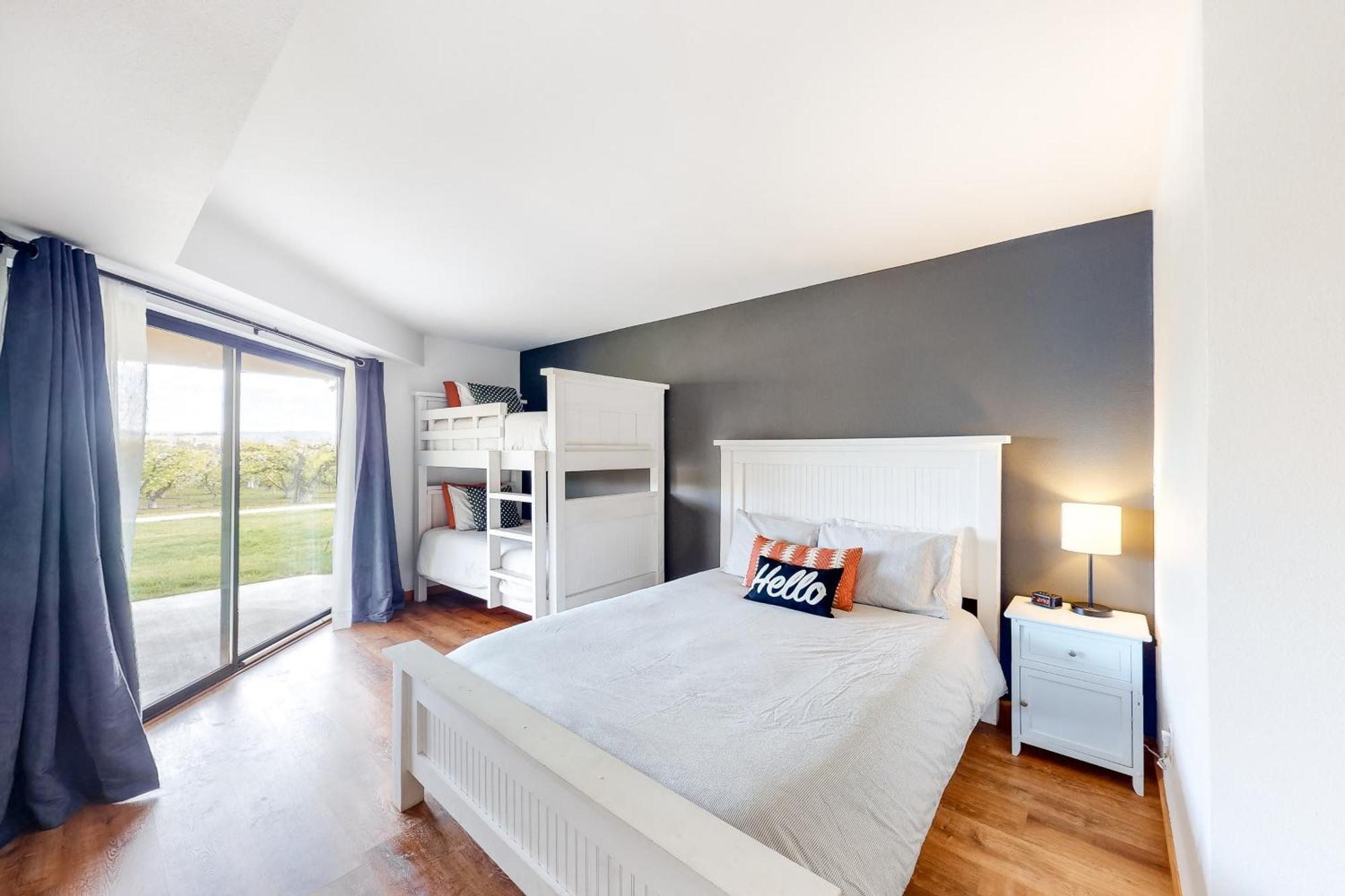 Wapato Point Villa Manson Room photo